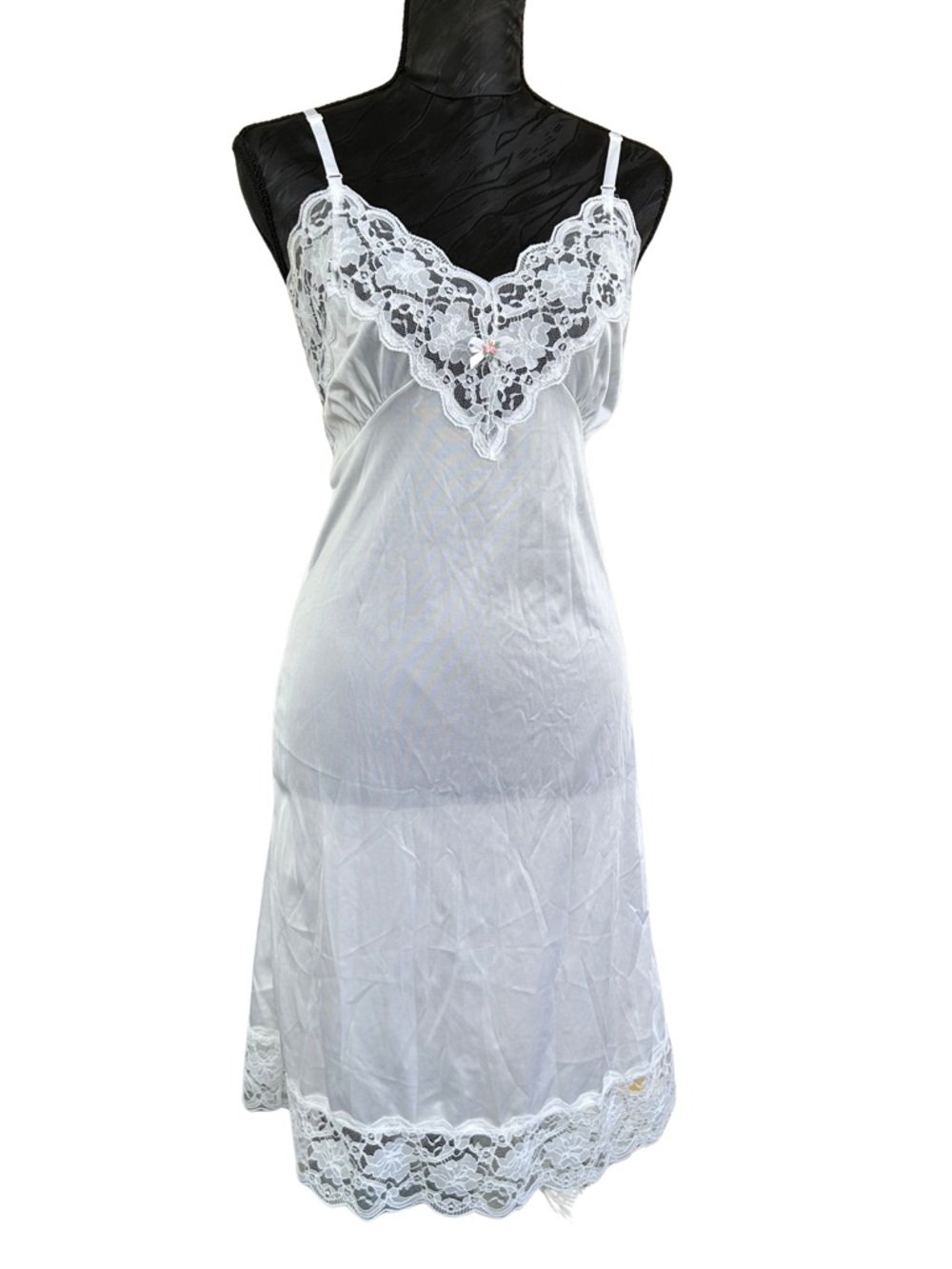 Ashley Taylor Vintage White Lace‑Trim Slip – Adjustable Straps – NWOT 34B